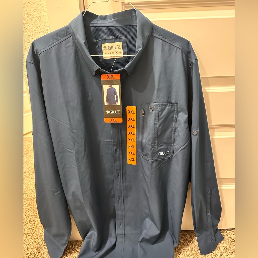 Men’s Gills sport shirt